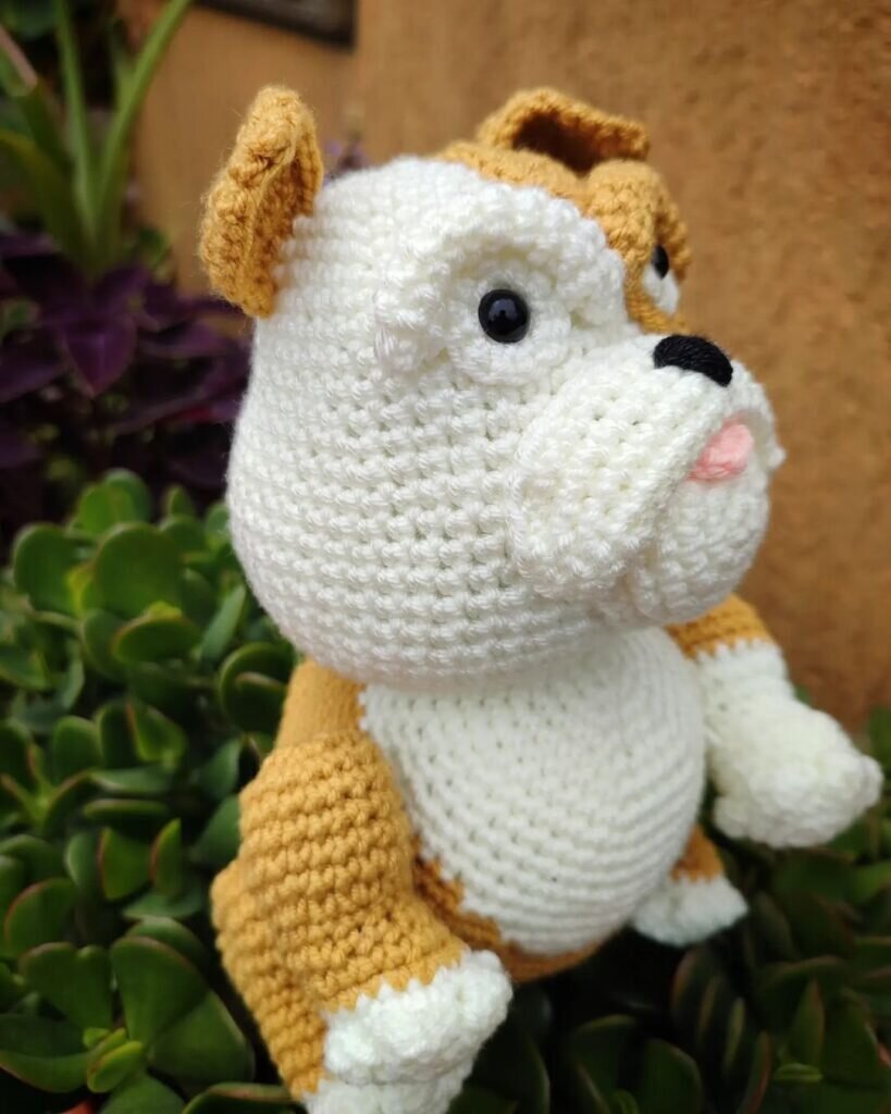 Amigurumi Cartoon Bulldog Crochet Free Pattern 1