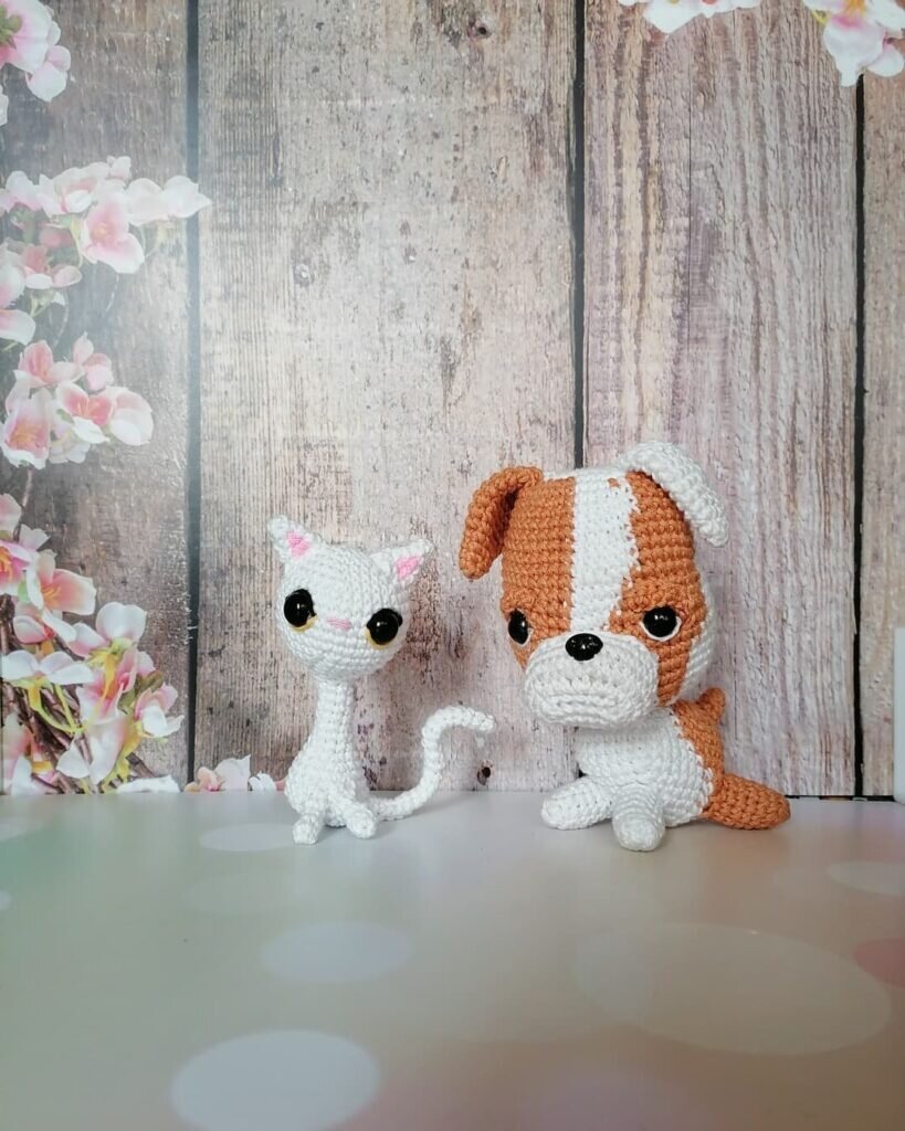 Amigurumi Cartoon Bulldog Crochet Free Pattern 3