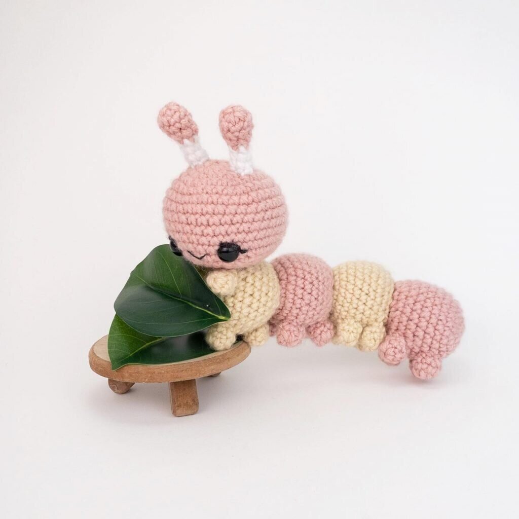 Amigurumi Cute Caterpillar Free Pattern 2