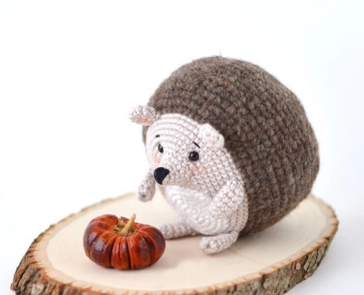 Amigurumi Hedgehog Free Pattern