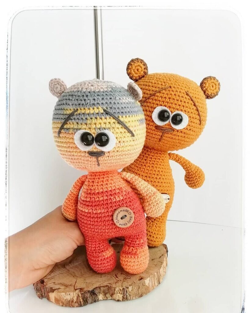 Amigurumi Valentine Bear Free Pattern 1