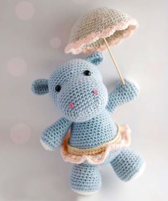 Beach Hippo Free Crochet Pattern 2
