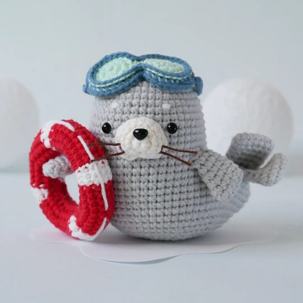 Benny the Seal Free Crochet Pattern 1