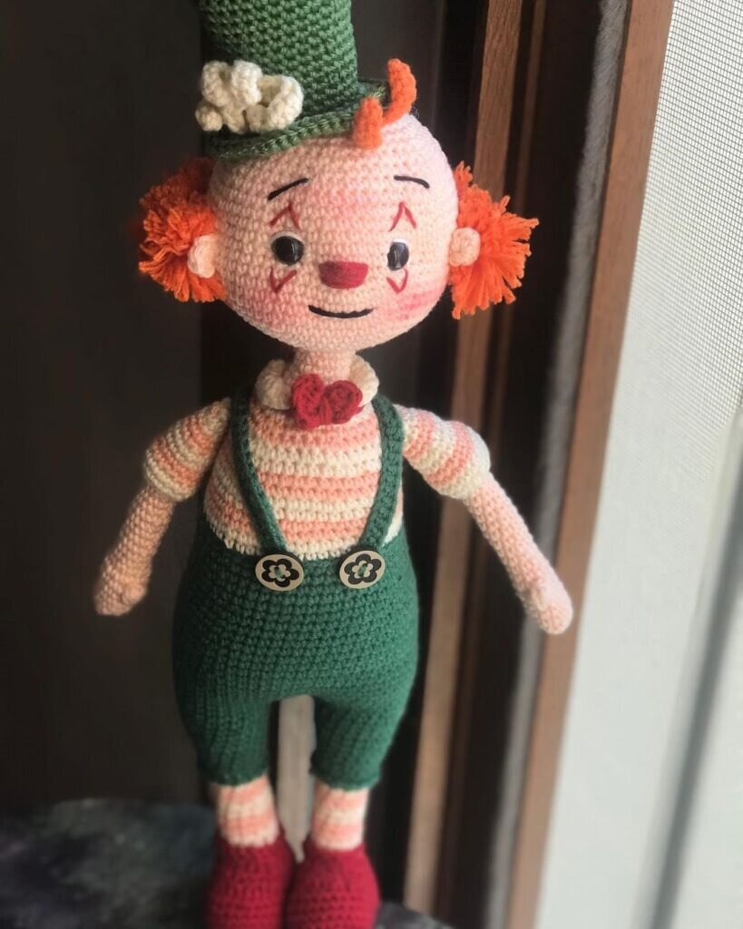 Clown Amigurumi Doll Free Pattern 1