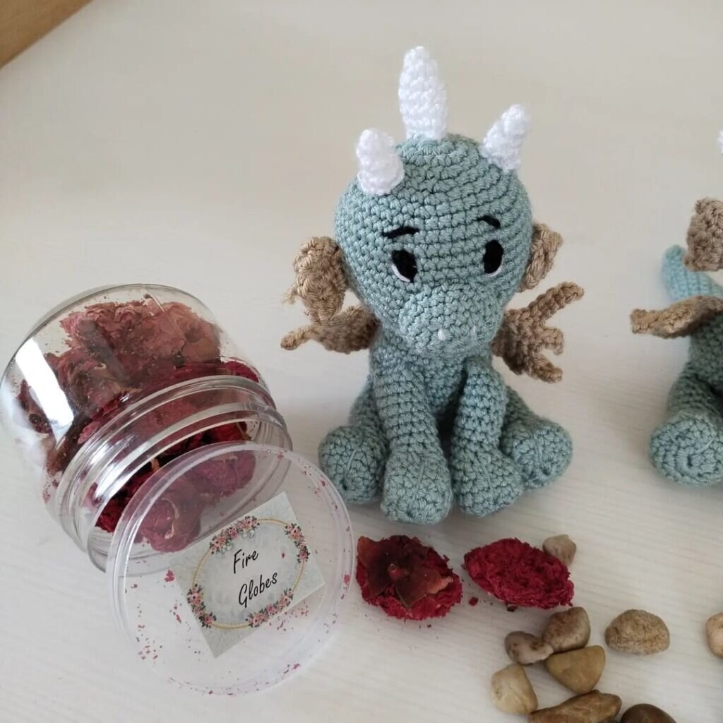 Crazy Dragon Free Crochet Pattern 1