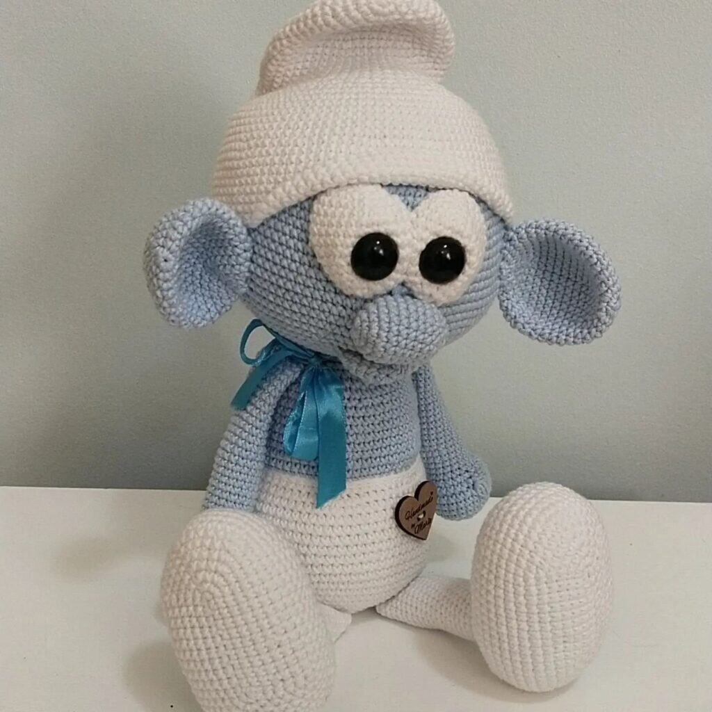 Cute Smurf Free Crochet Pattern 1