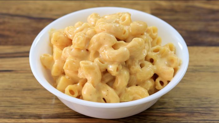 Easy 3-Ingredient Mac And Cheese Recipe