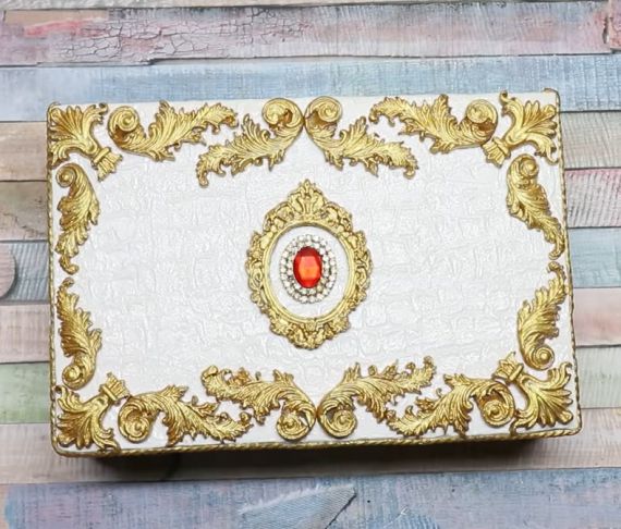 Jewelry Box In Baroque Style Of Cardboard 2