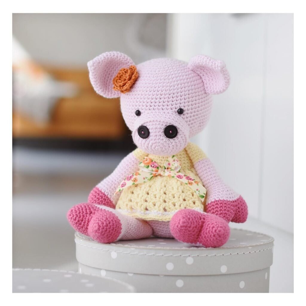 Little Crochet Piggy Amigurumi Free Pattern 1