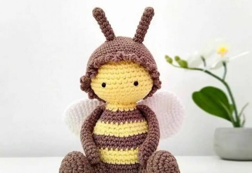 Little Honey Bee Amigurumi Free Pattern