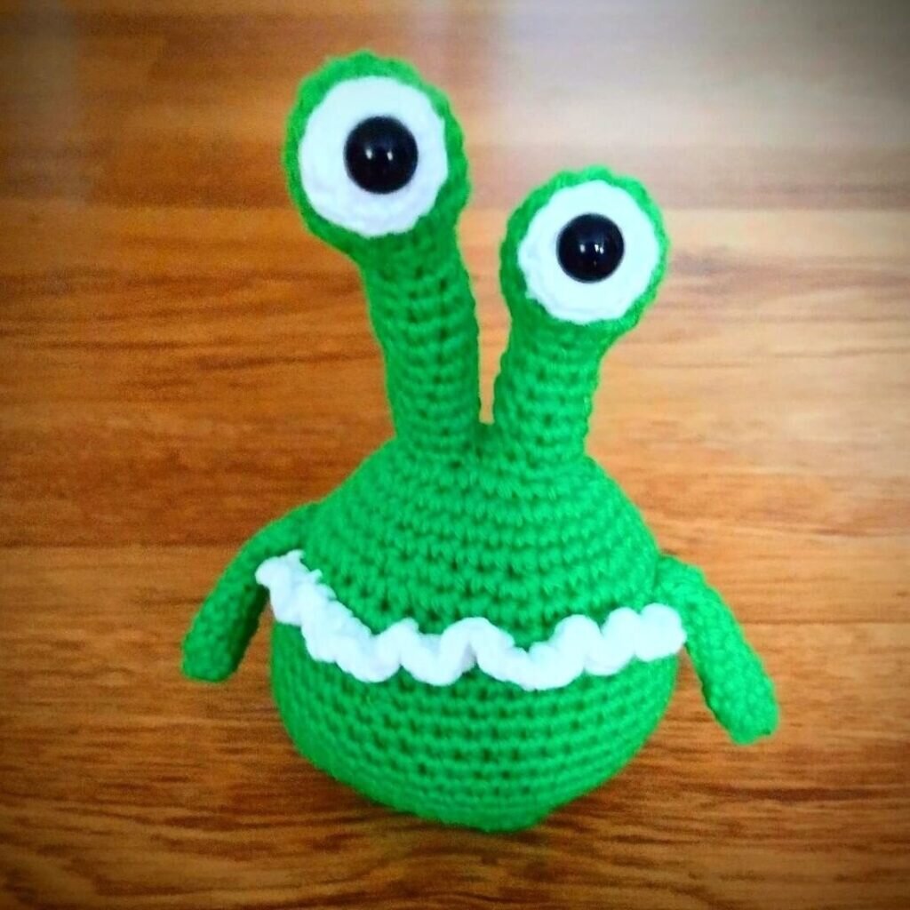 Little Monster Amigurumi Free Pattern 1