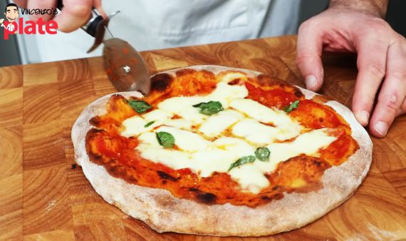 Making Neapolitan Pizza At Home 2