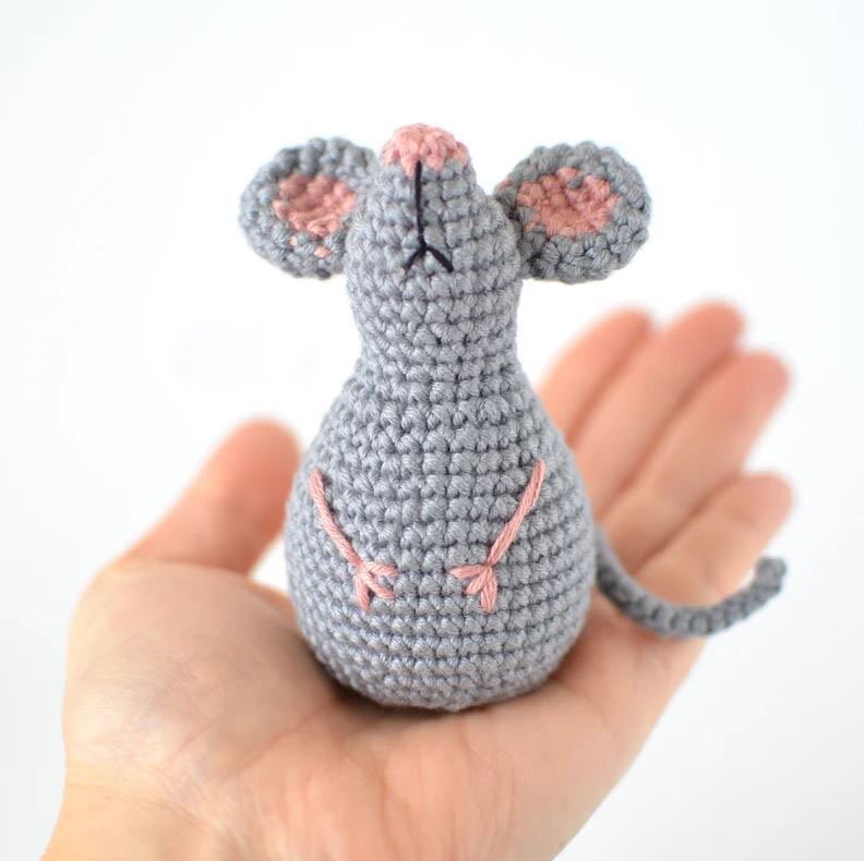 Mouse Amigurumi Free Pattern 1