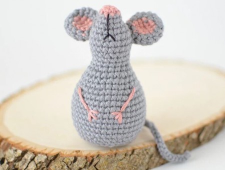 Mouse Amigurumi Free Pattern