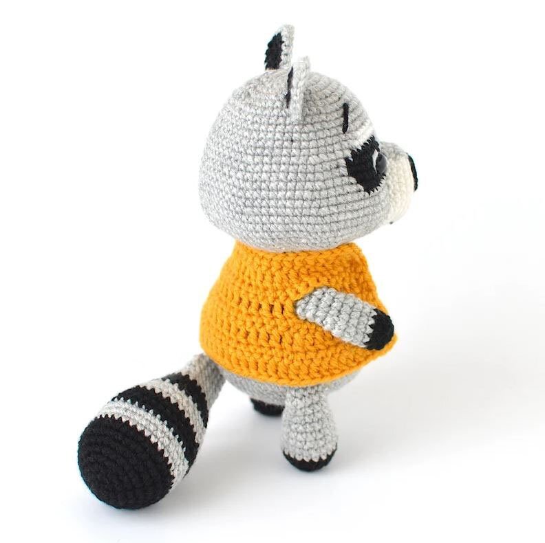 Raccoon Amigurumi Free Pattern 1