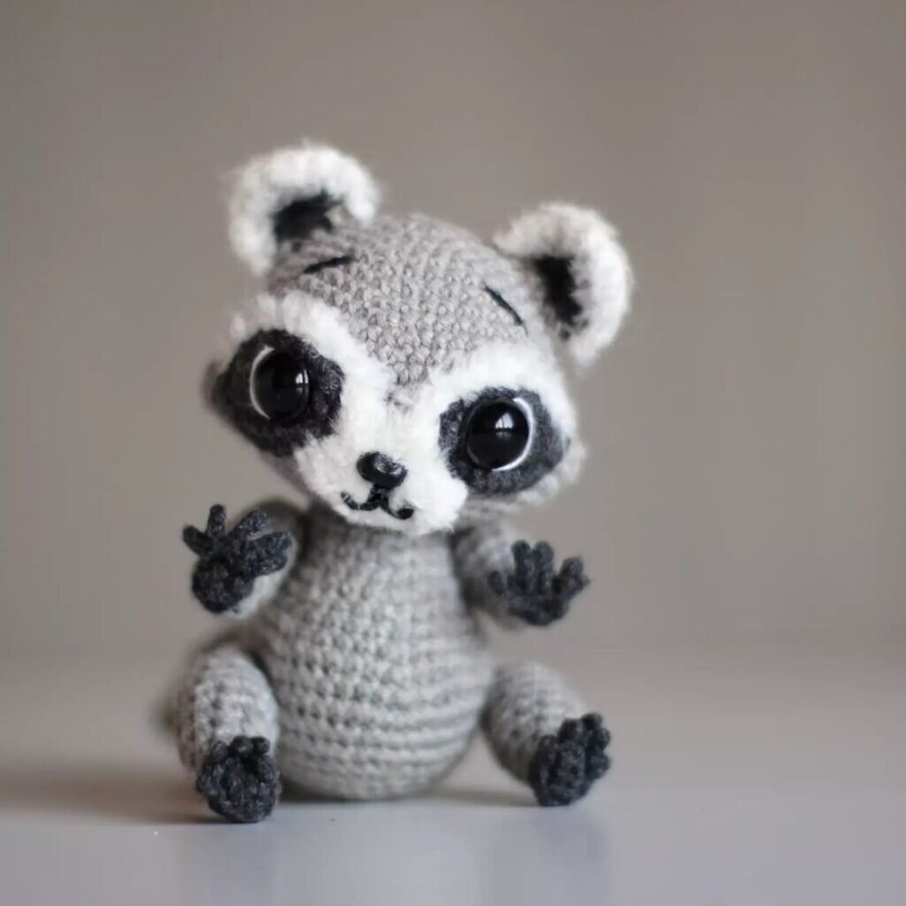 Raccoon Amigurumi Free Pattern 3