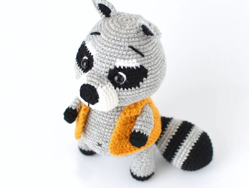 Raccoon Amigurumi Free Pattern