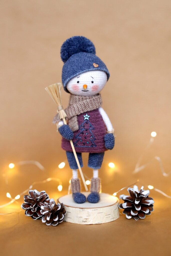 Snowman Doll Free Crochet Pattern 1
