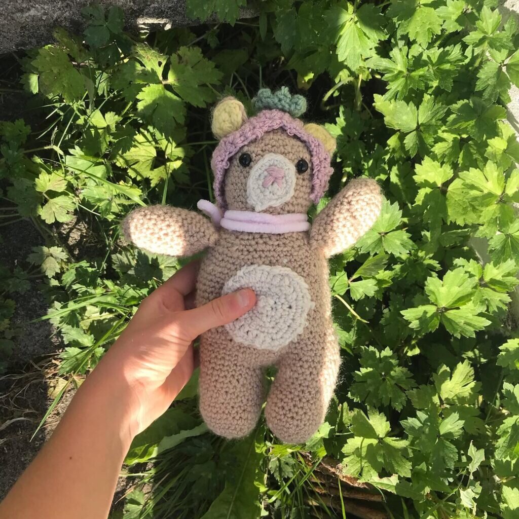 Strawberry Bear Free Crochet Pattern 1