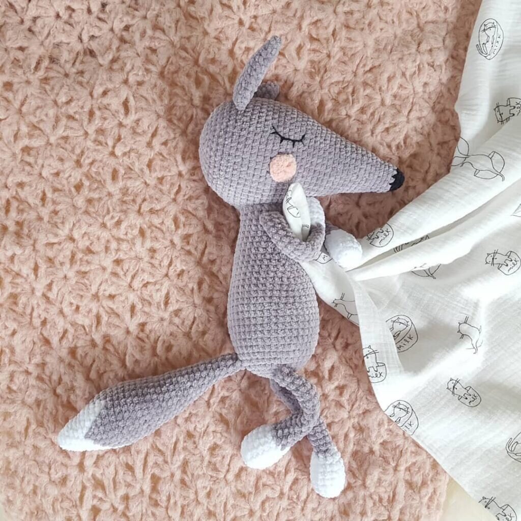 Wolf Amigurumi Free Crochet Pattern 1