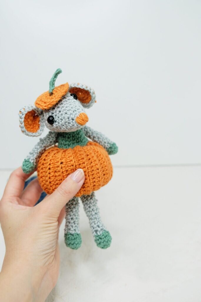 Zombie Pumpkin Mouse Free Pattern 2